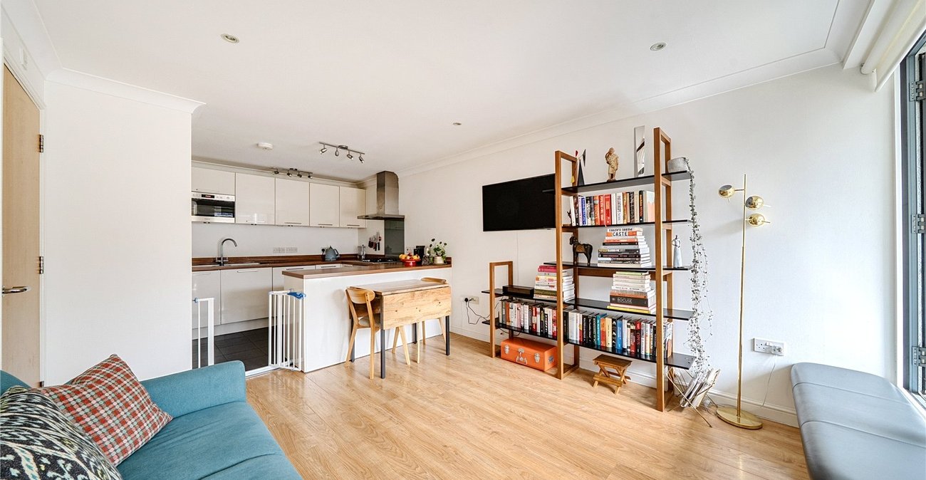 2 bedroom property for sale in Sydenham | Robinson Jackson
