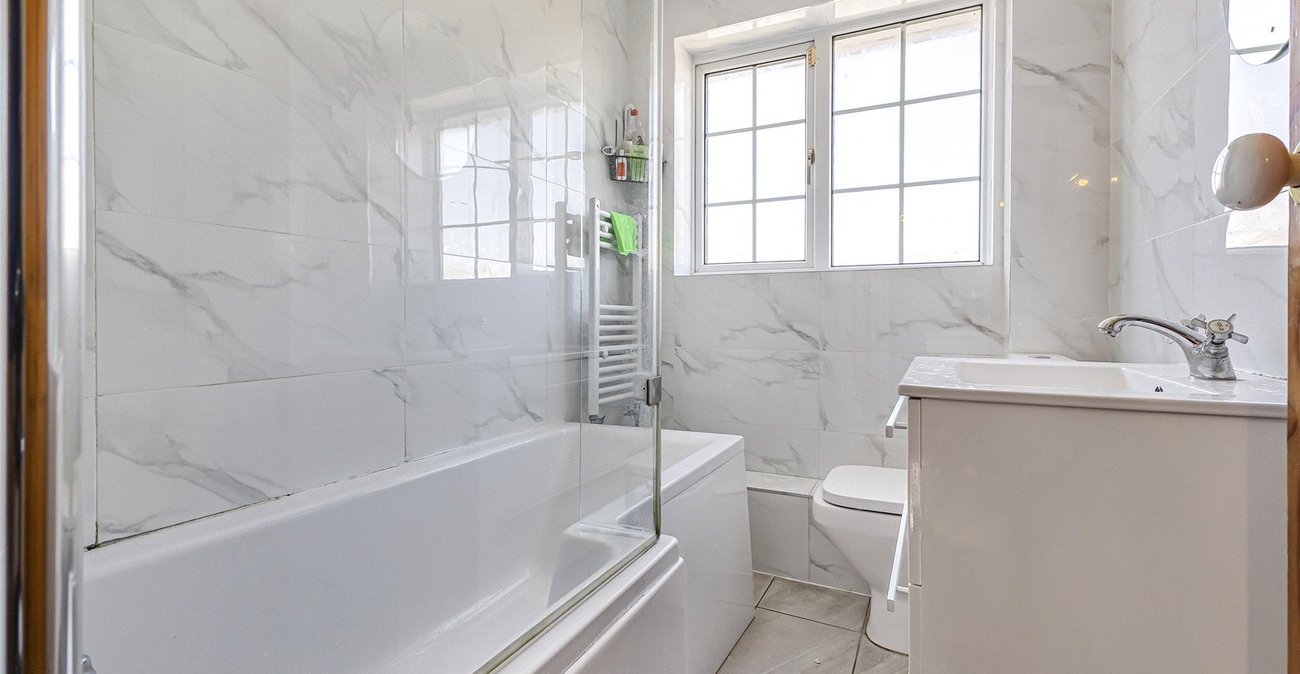 3 bedroom house for sale in Rochester | Robinson Michael & Jackson