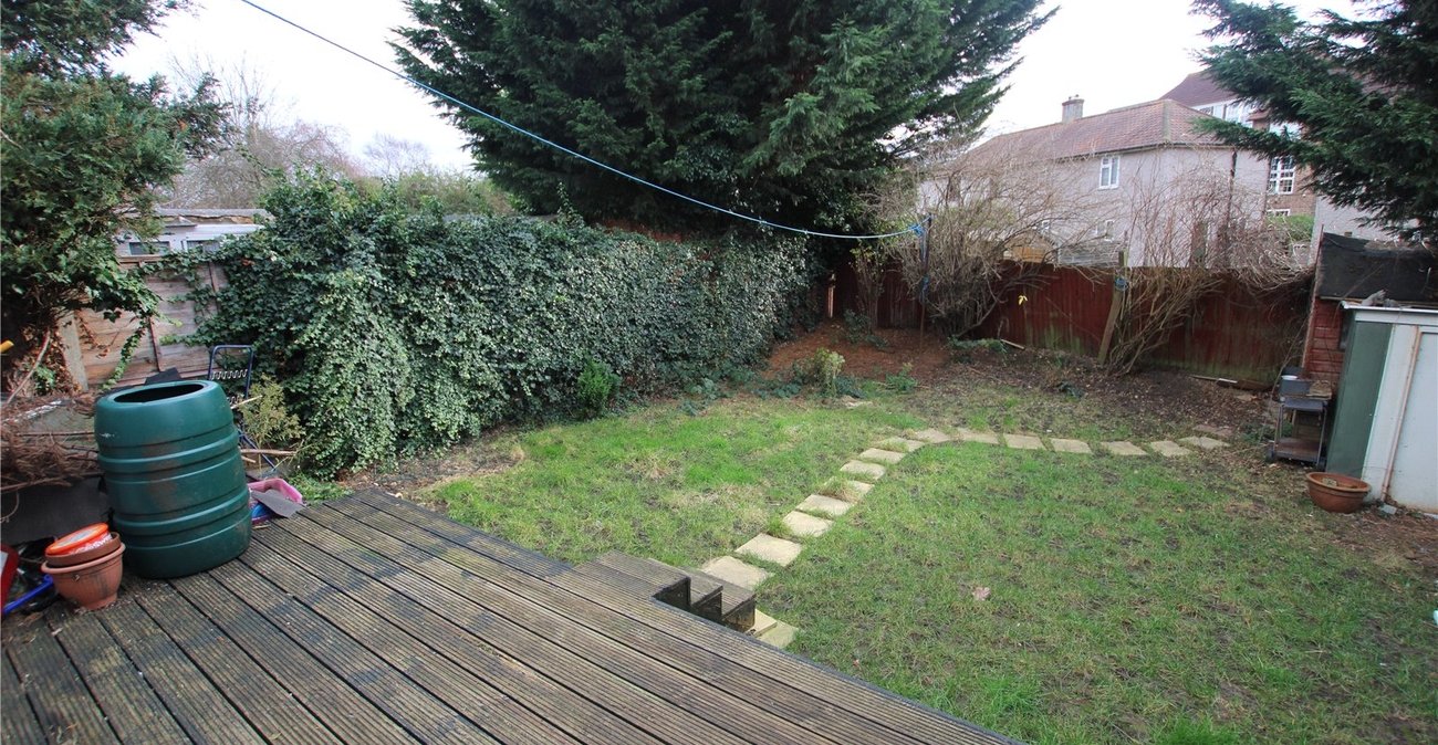 4 bedroom house for sale in London | Robinson Jackson