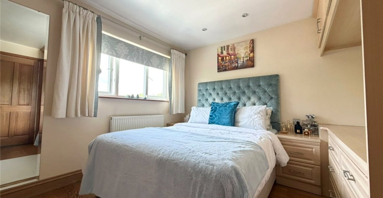 2 bedroom house for sale in Orpington | Robinson Jackson