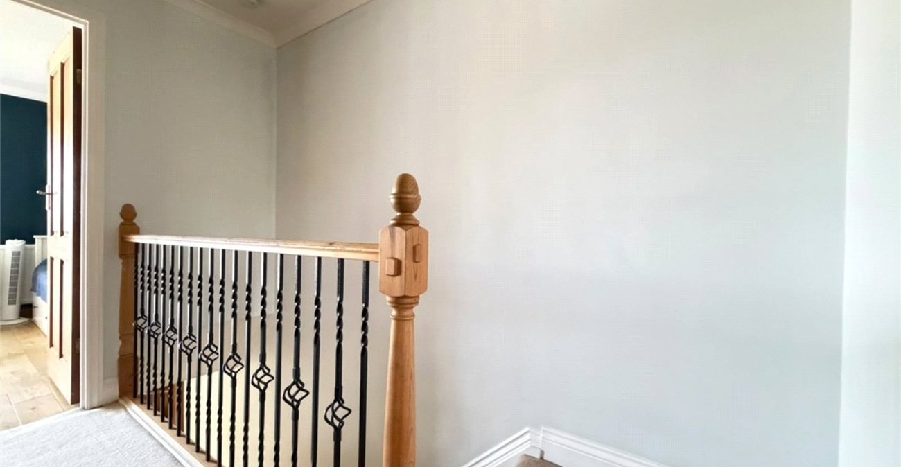 2 bedroom house for sale in Orpington | Robinson Jackson