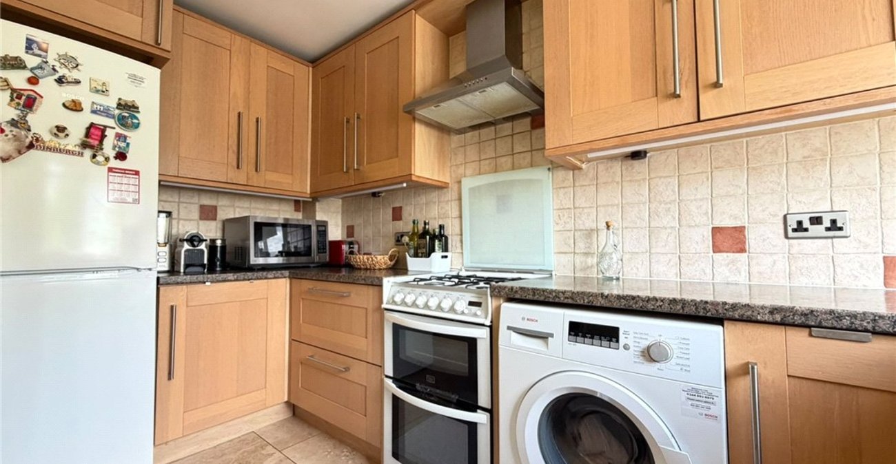 2 bedroom house for sale in Orpington | Robinson Jackson