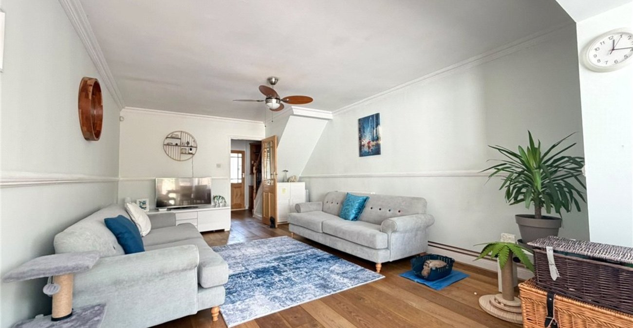 2 bedroom house for sale in Orpington | Robinson Jackson