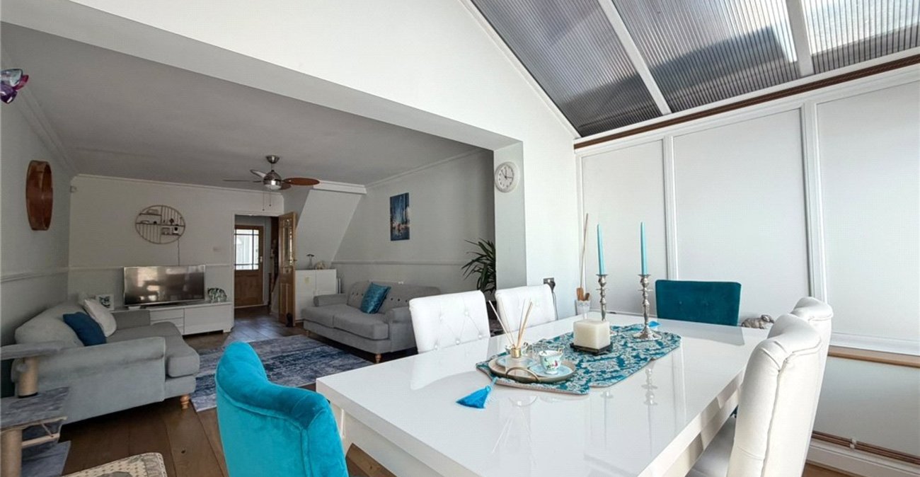 2 bedroom house for sale in Orpington | Robinson Jackson