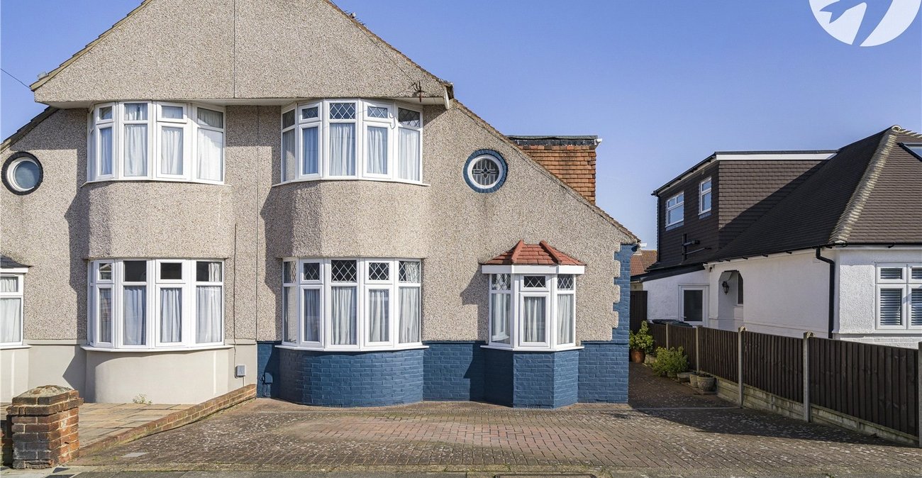 4 bedroom house for sale in West Dartford | Robinson Jackson