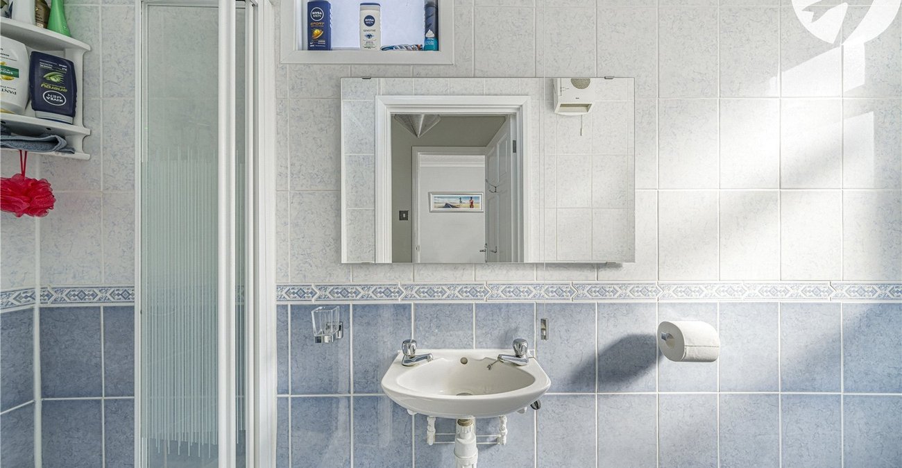 4 bedroom house for sale in West Dartford | Robinson Jackson