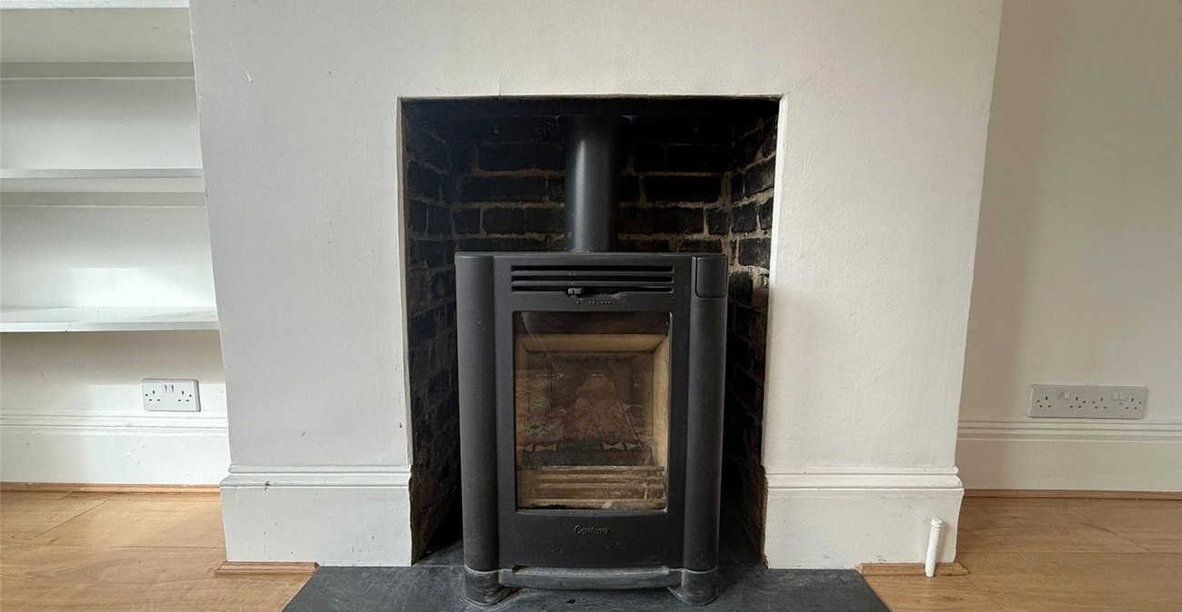 1 bedroom property for sale in Plumstead Common | Robinson Jackson