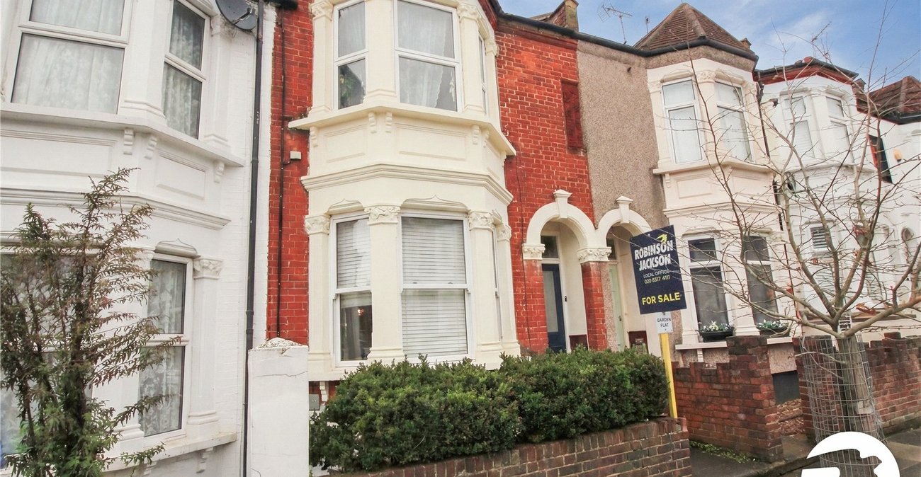 1 bedroom property for sale in Plumstead Common | Robinson Jackson