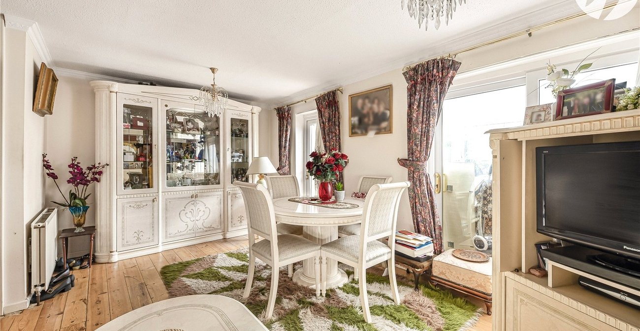 3 bedroom house for sale in Kent | Robinson Jackson