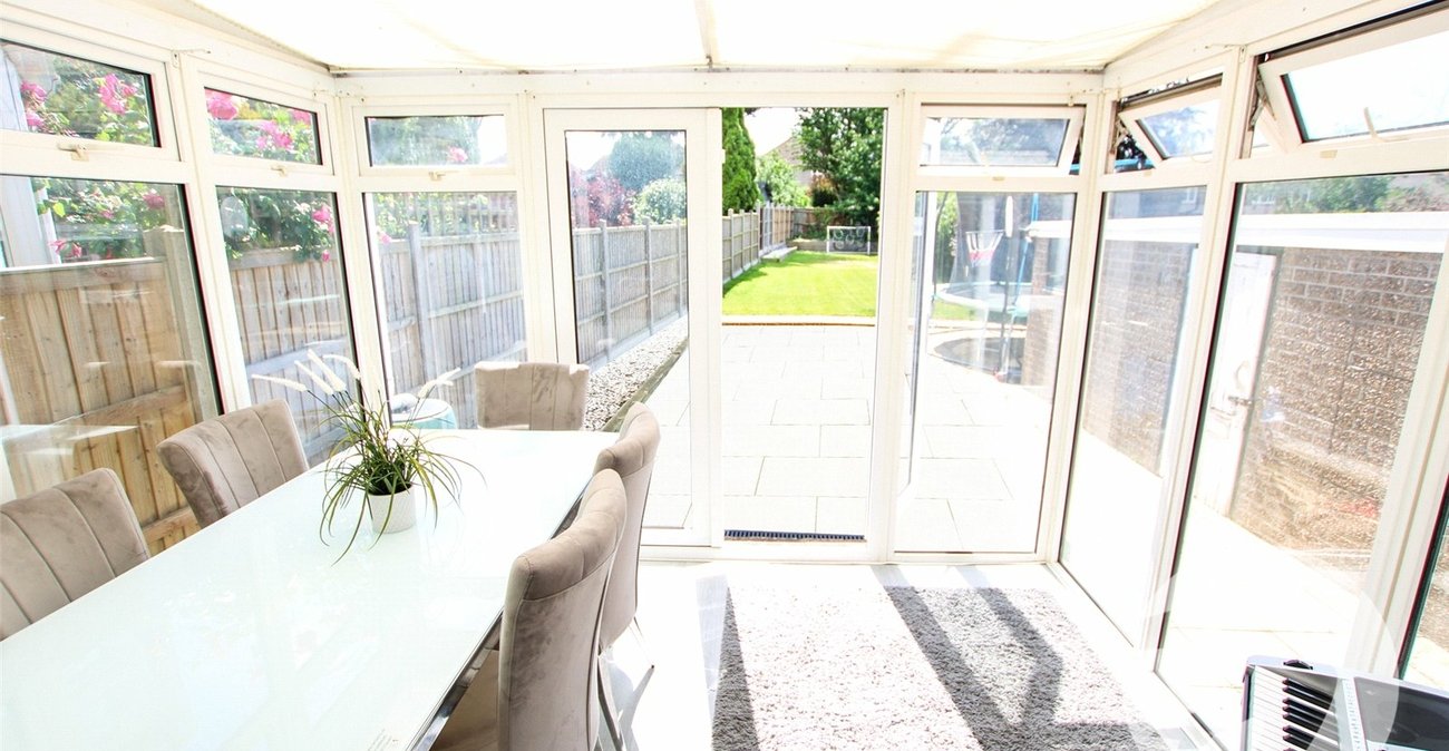 3 bedroom house for sale in London | Robinson Jackson