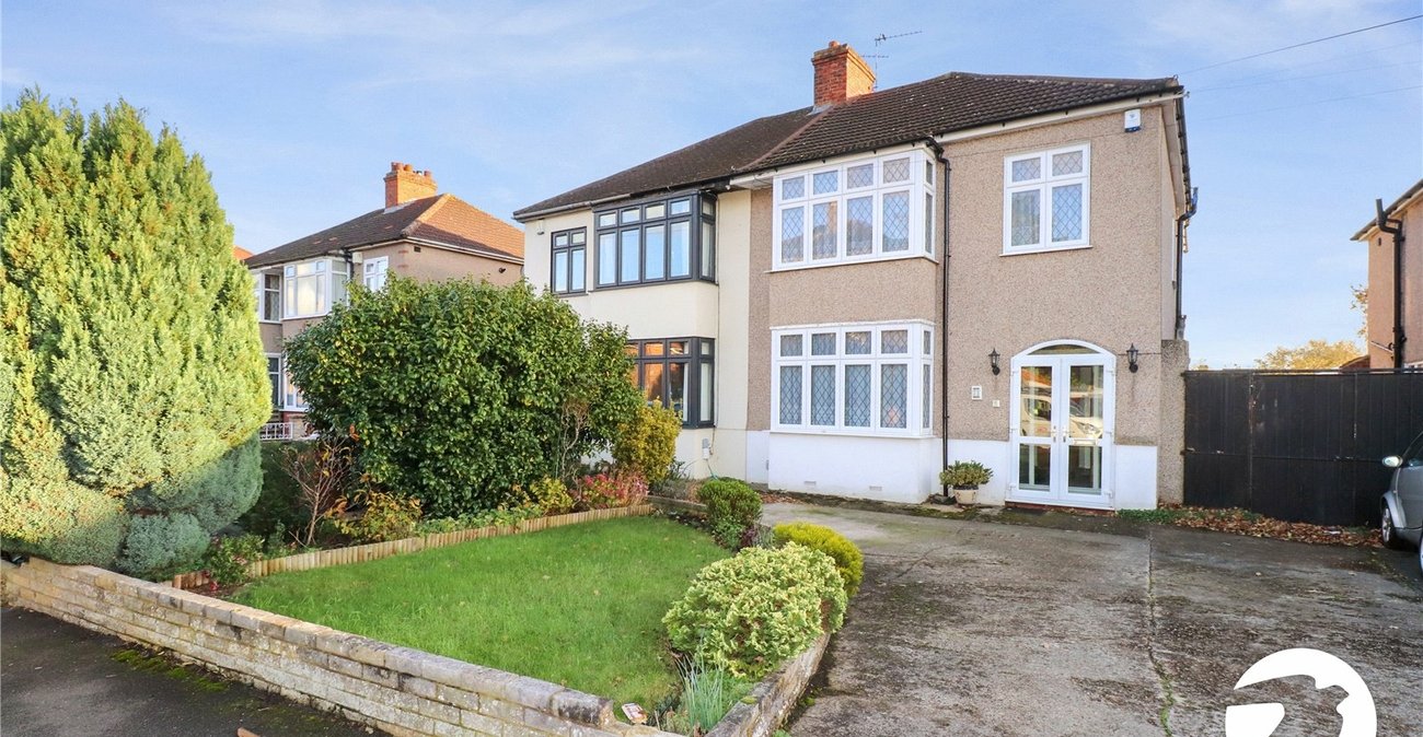 3 bedroom house for sale in Abbey Wood | Robinson Jackson