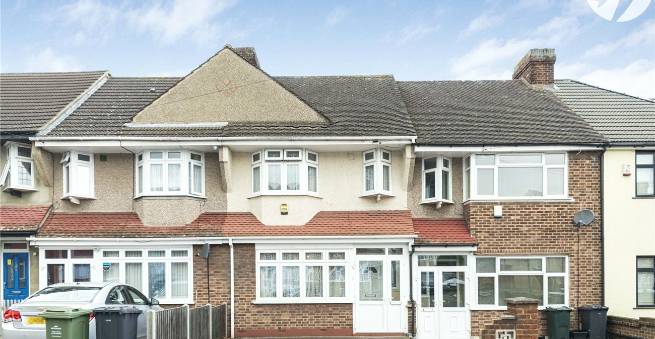 3 bedroom house for sale in Dartford | Robinson Jackson