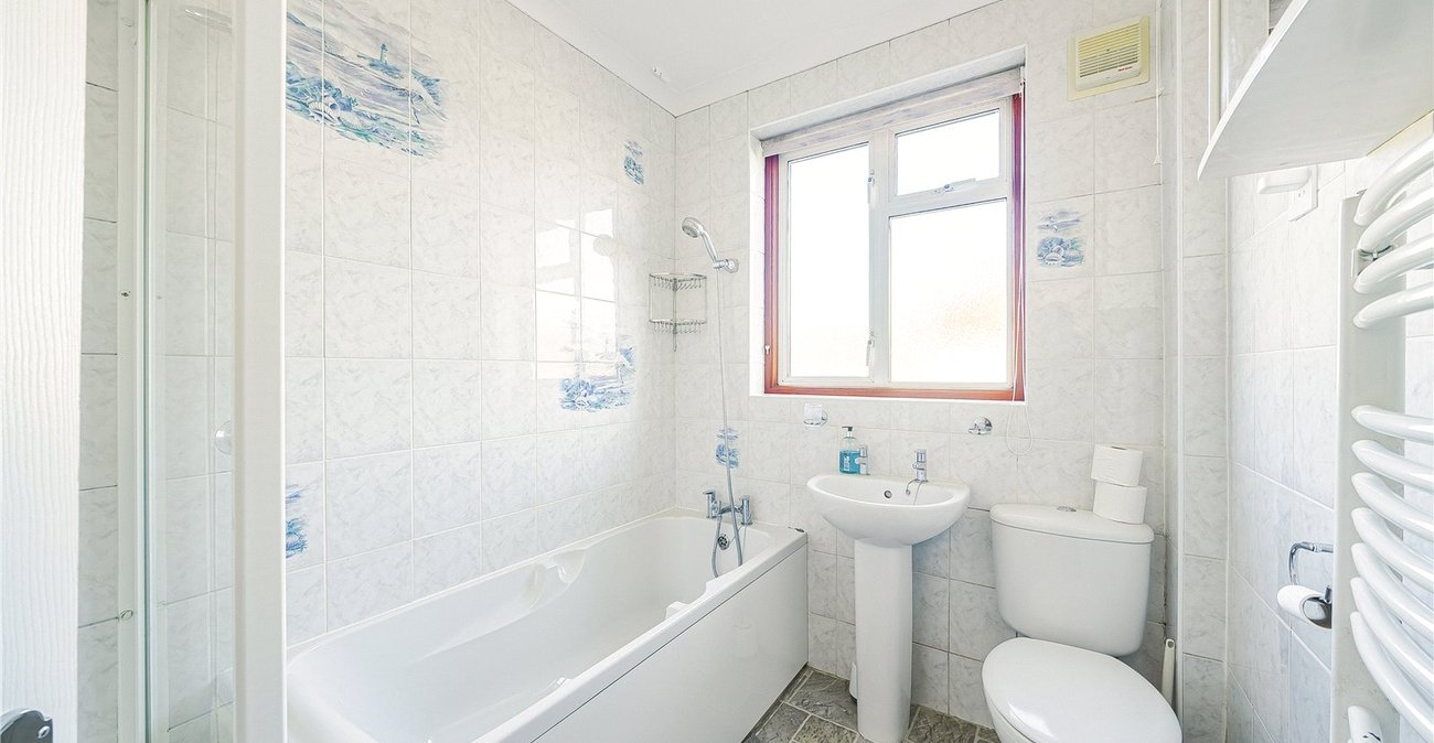 3 bedroom house for sale in Dartford | Robinson Jackson