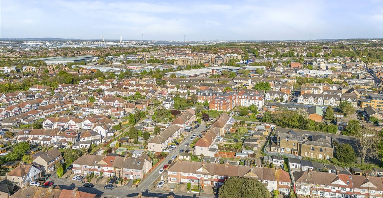 3 bedroom house for sale in Dartford | Robinson Jackson