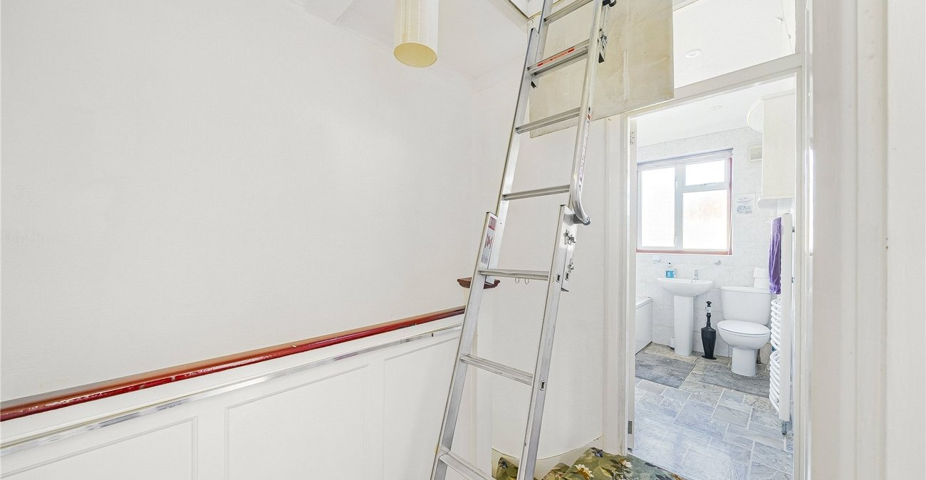 3 bedroom house for sale in Dartford | Robinson Jackson