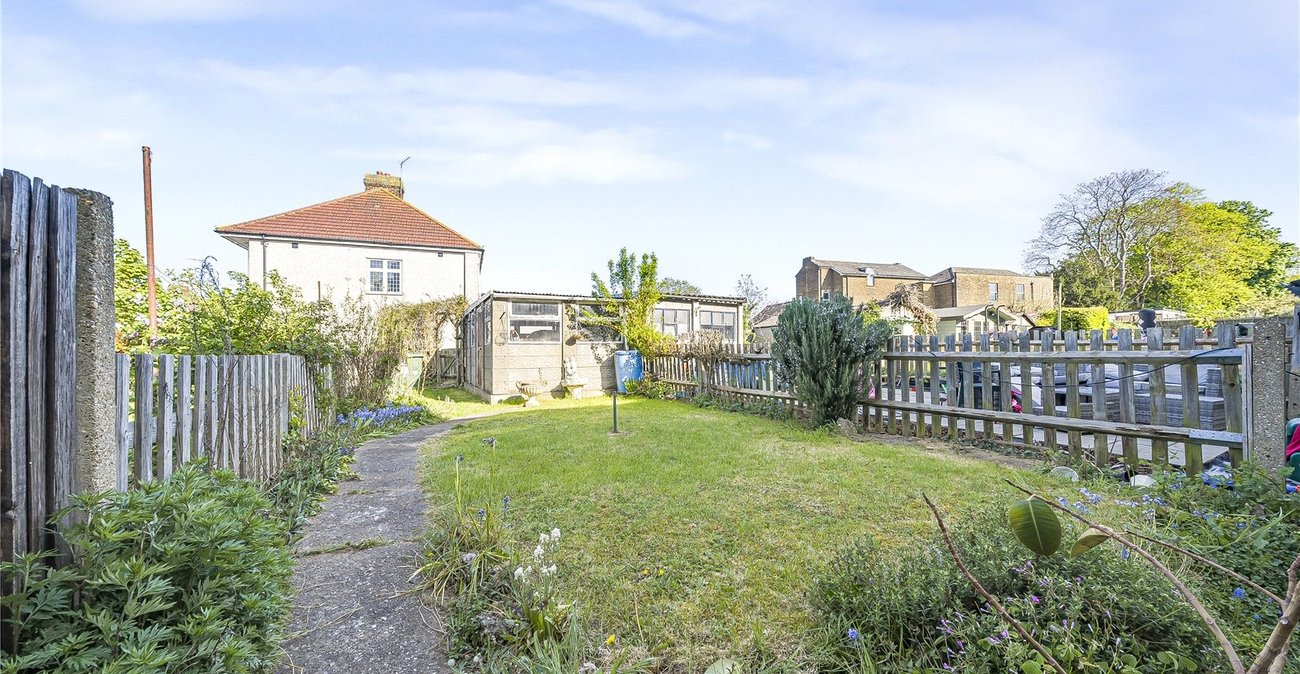 3 bedroom house for sale in Dartford | Robinson Jackson
