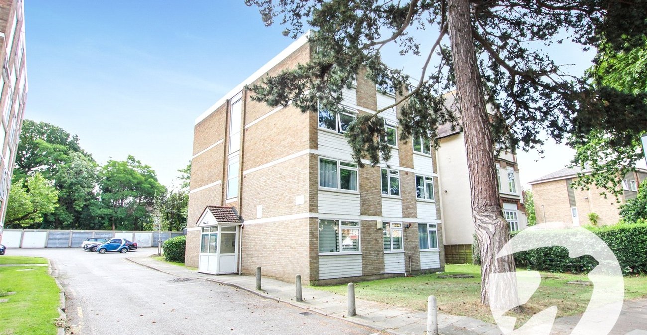 2 bedroom property for sale in London | Robinson Jackson