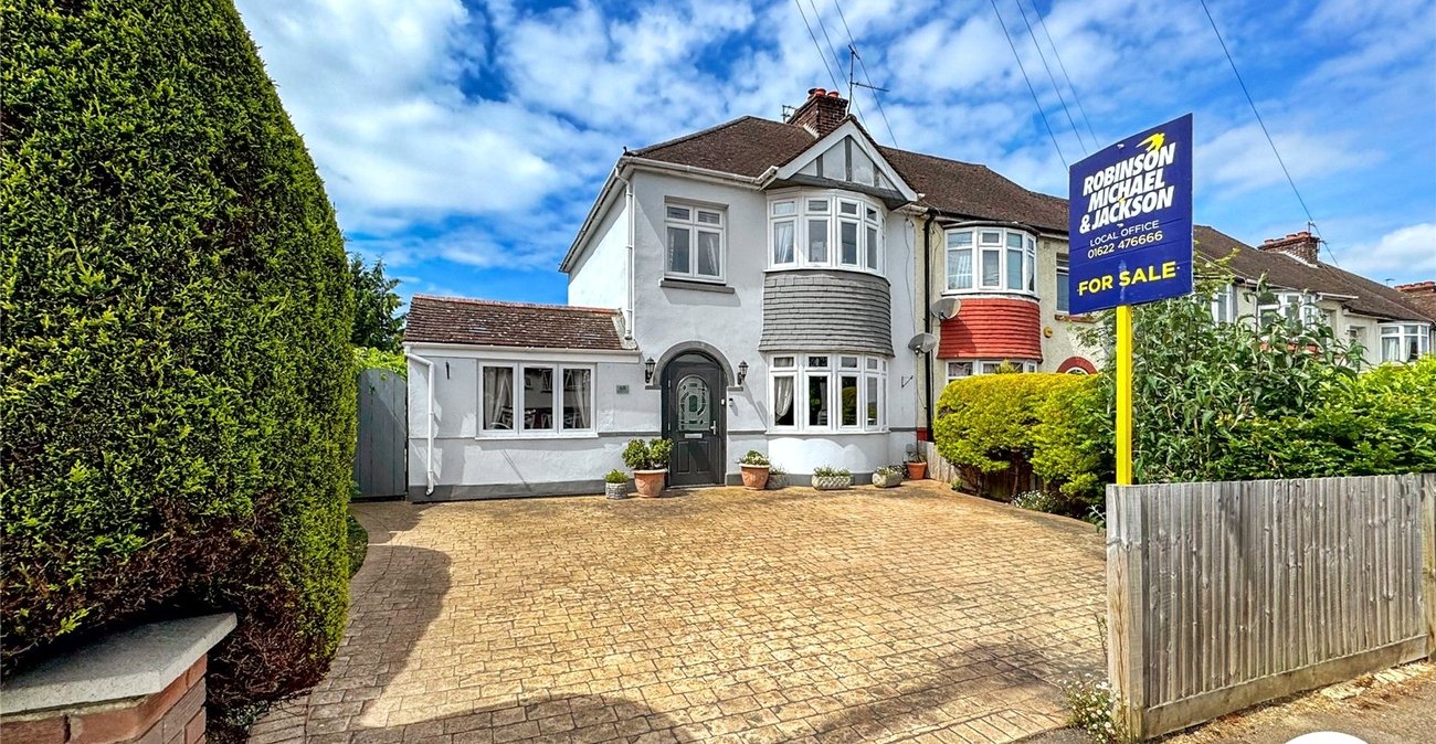 4 bedroom house for sale in Maidstone | Robinson Michael & Jackson