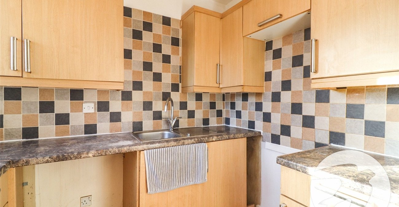2 bedroom property for sale in Erith | Robinson Jackson