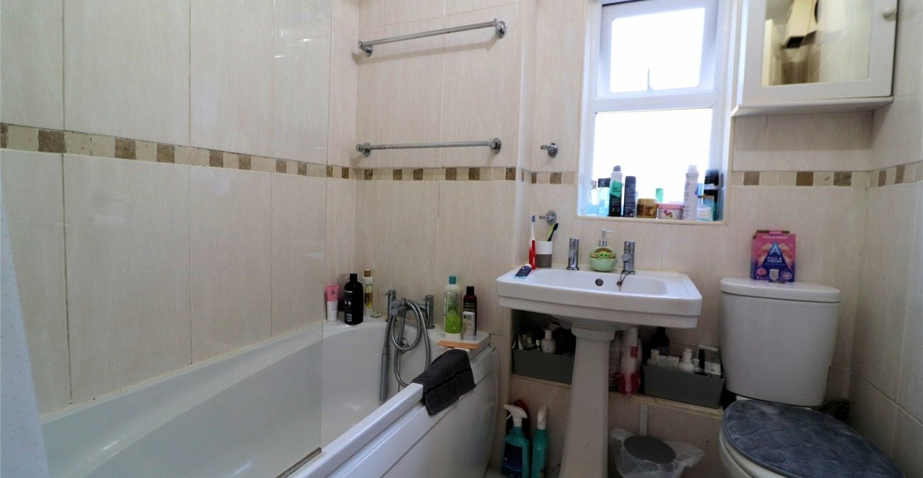 1 bedroom property for sale in Erith | Robinson Jackson