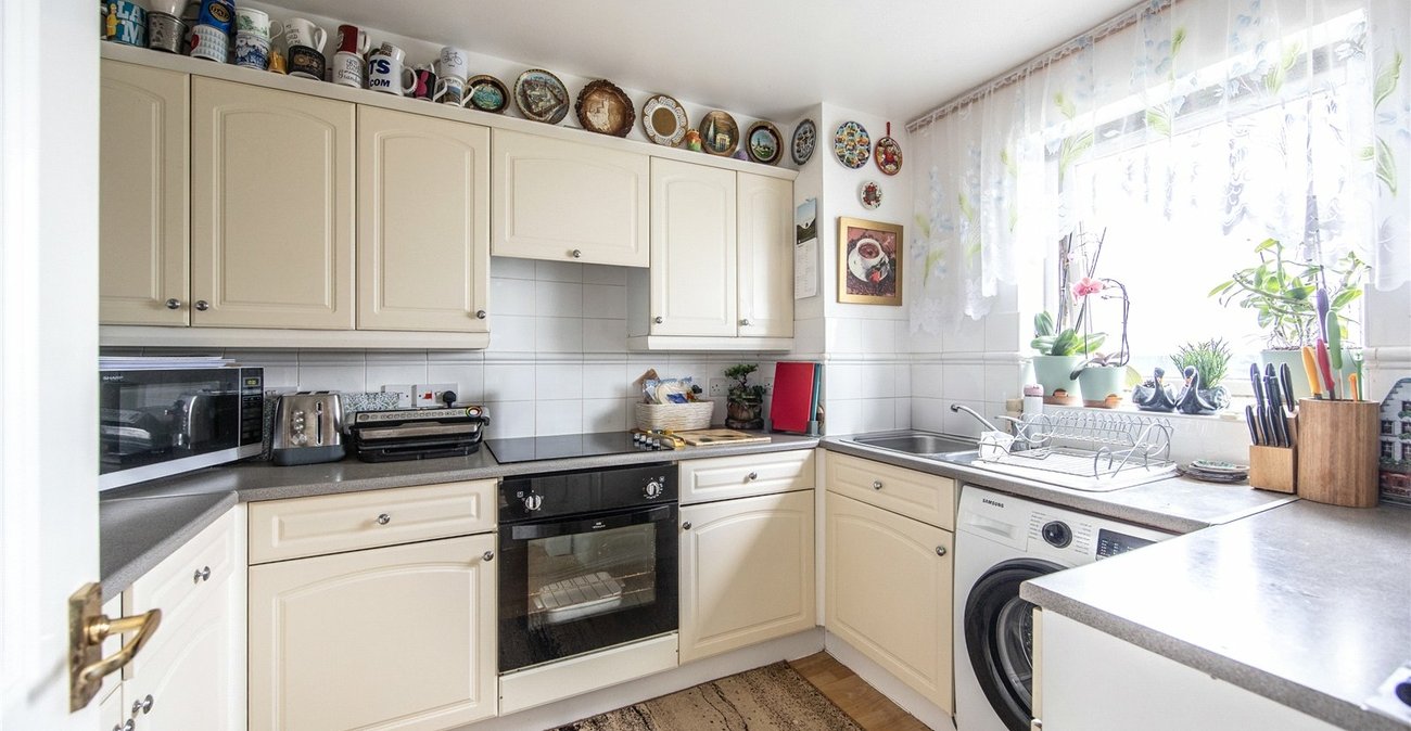 3 bedroom property for sale in Gravesend | Robinson Michael & Jackson