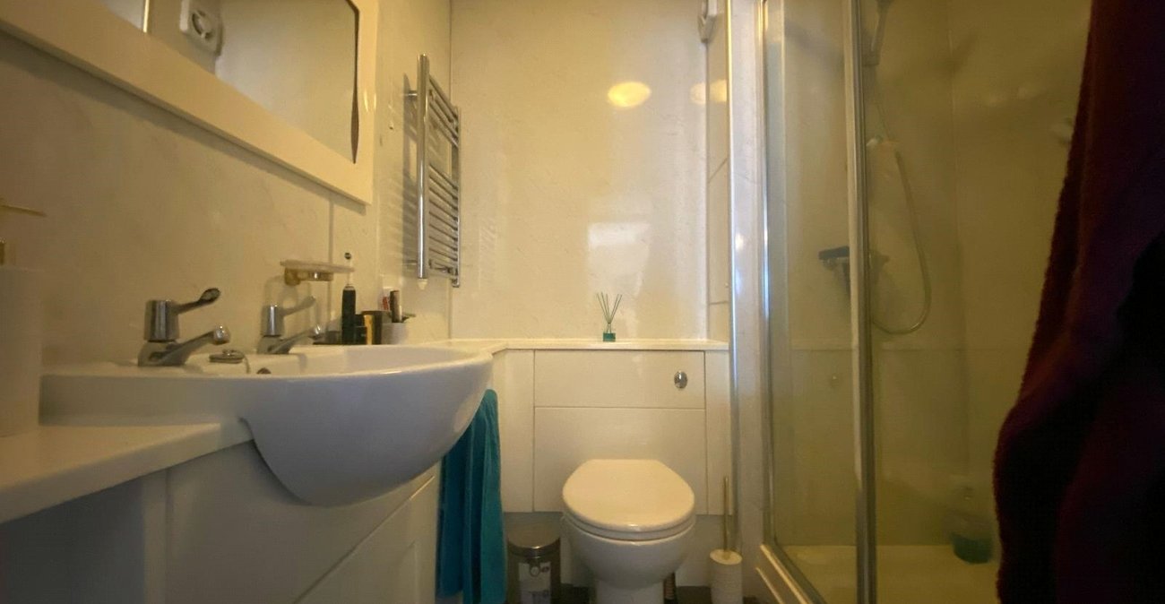1 bedroom property for sale in Gravesend | Robinson Michael & Jackson