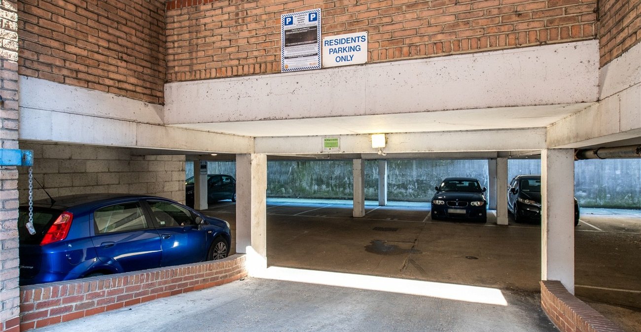 2 bedroom property for sale in Gravesend | Robinson Michael & Jackson