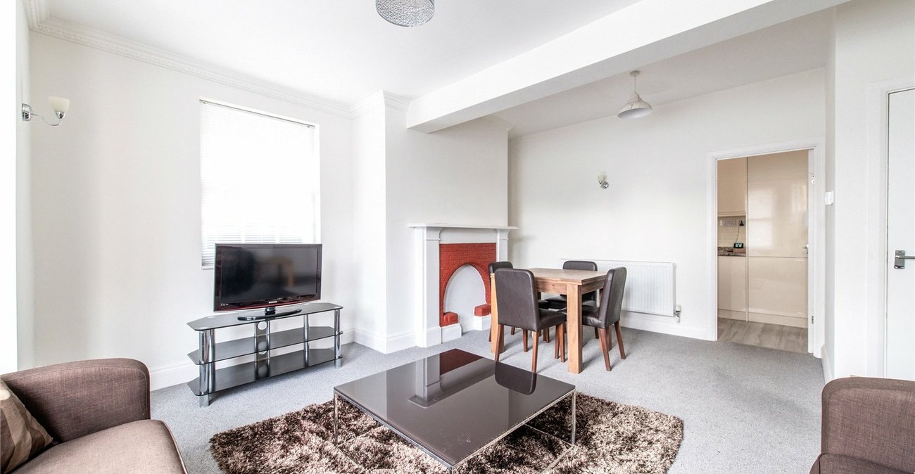 2 bedroom property for sale in Gravesend | Robinson Michael & Jackson