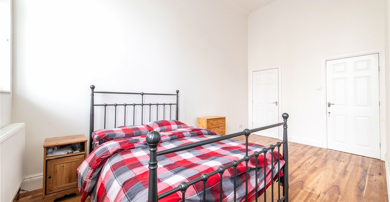 2 bedroom property for sale in Gravesend | Robinson Michael & Jackson