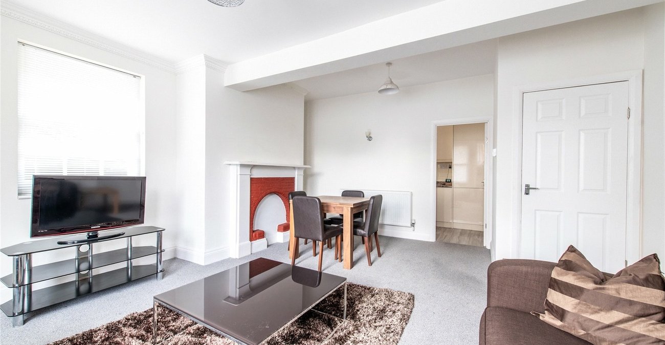 2 bedroom property for sale in Gravesend | Robinson Michael & Jackson