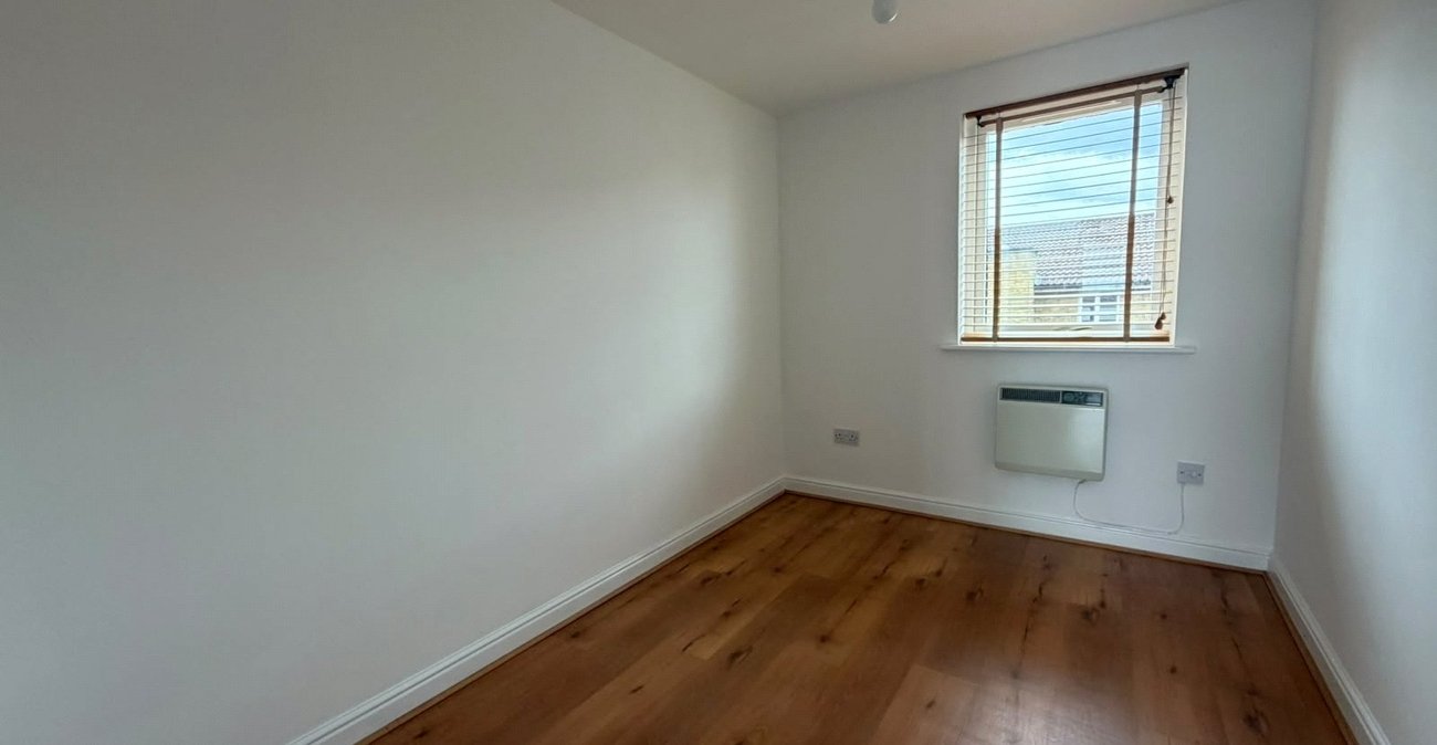 2 bedroom property for sale in Gravesend | Robinson Michael & Jackson