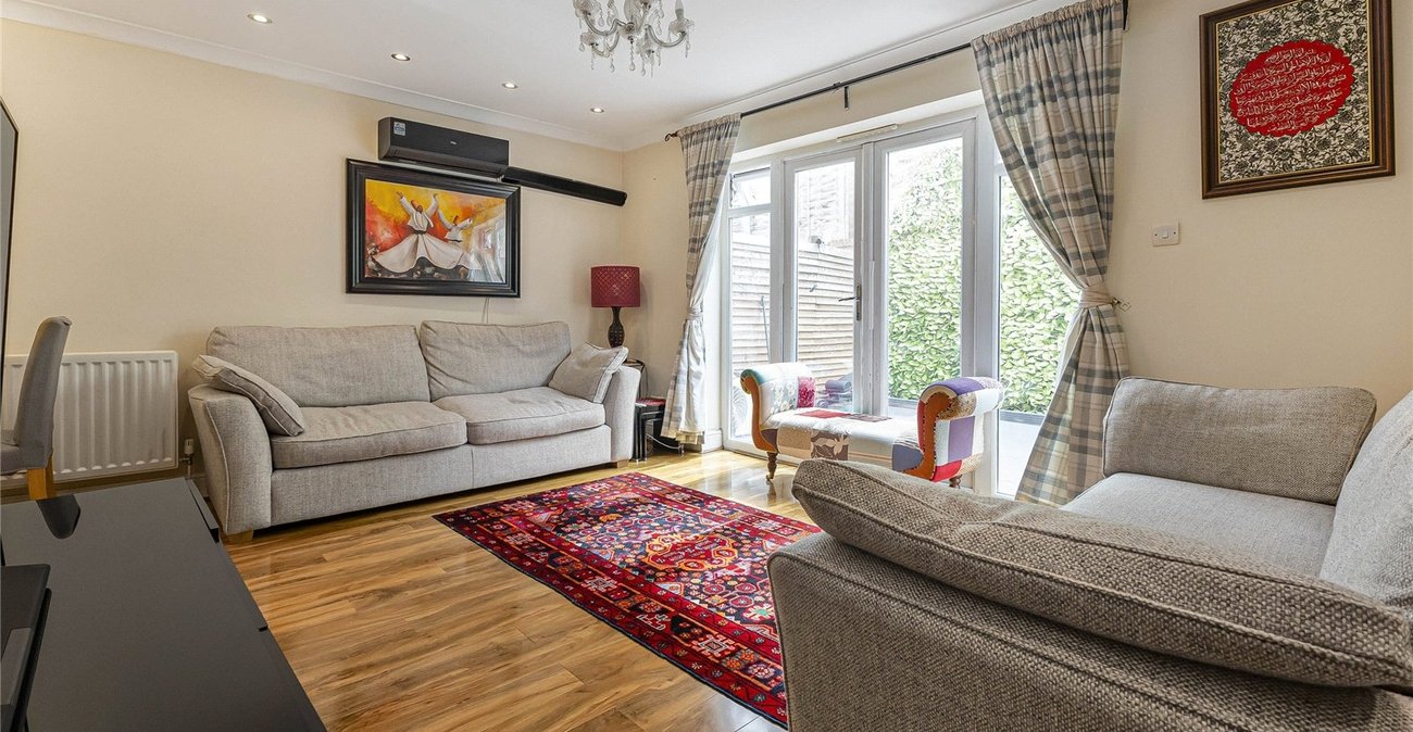 3 bedroom house for sale in Rochester | Robinson Michael & Jackson
