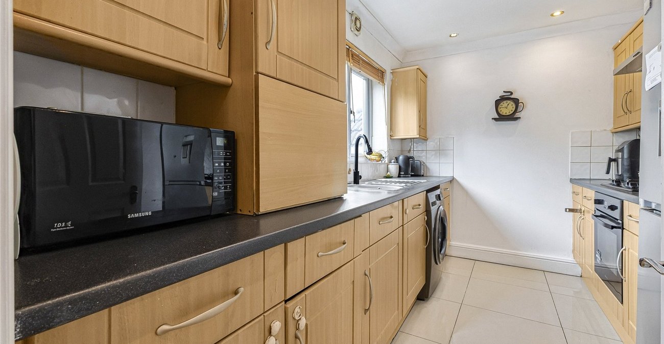 3 bedroom house for sale in Rochester | Robinson Michael & Jackson