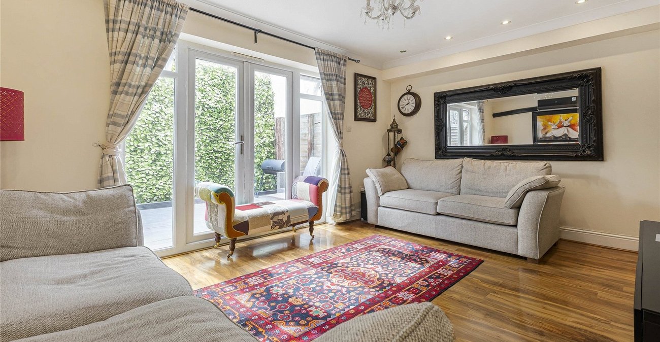 3 bedroom house for sale in Rochester | Robinson Michael & Jackson