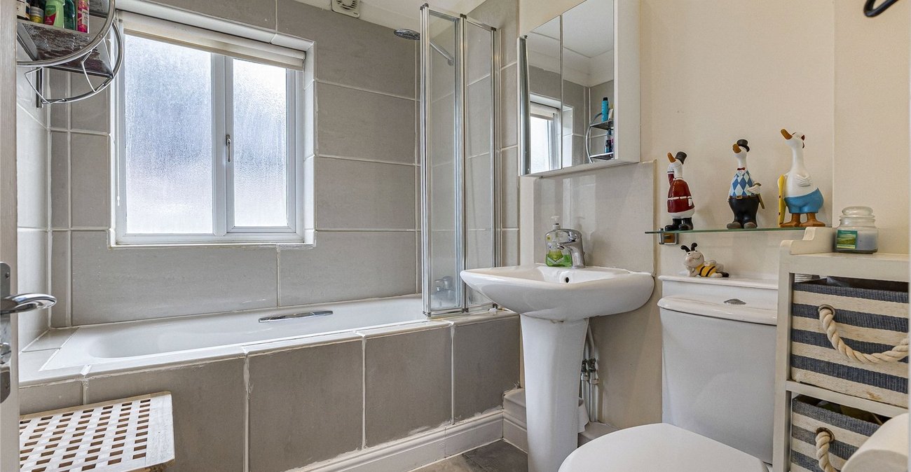 3 bedroom house for sale in Rochester | Robinson Michael & Jackson