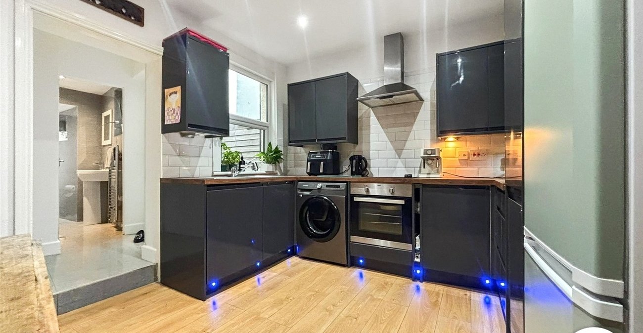 2 bedroom house for sale in Rochester | Robinson Michael & Jackson