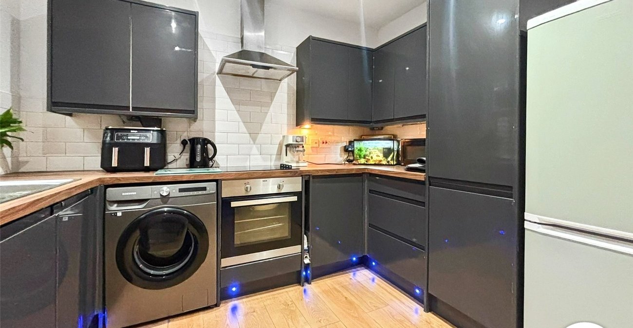 2 bedroom house for sale in Rochester | Robinson Michael & Jackson