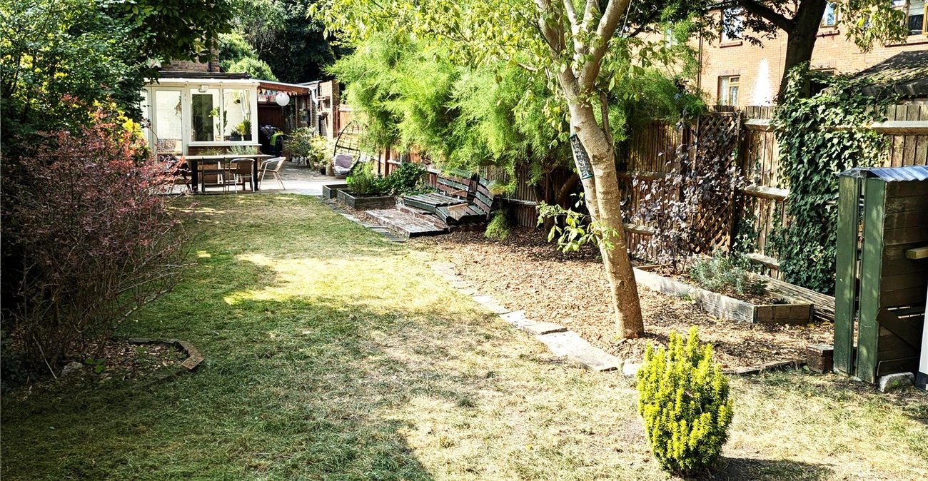 2 bedroom house for sale in Crockenhill | Robinson Jackson