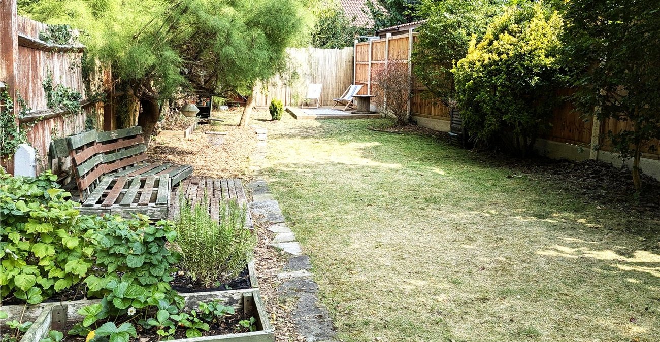 2 bedroom house for sale in Crockenhill | Robinson Jackson