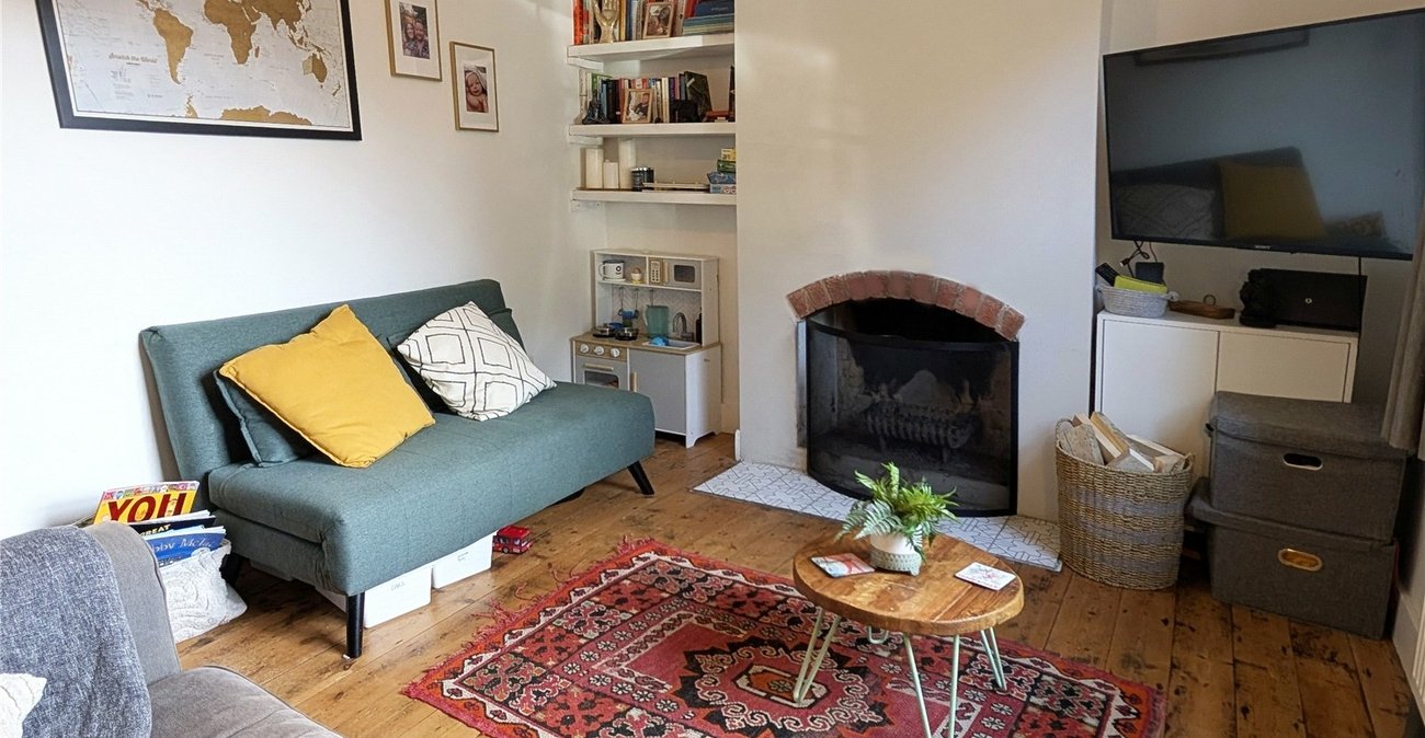 2 bedroom house for sale in Crockenhill | Robinson Jackson