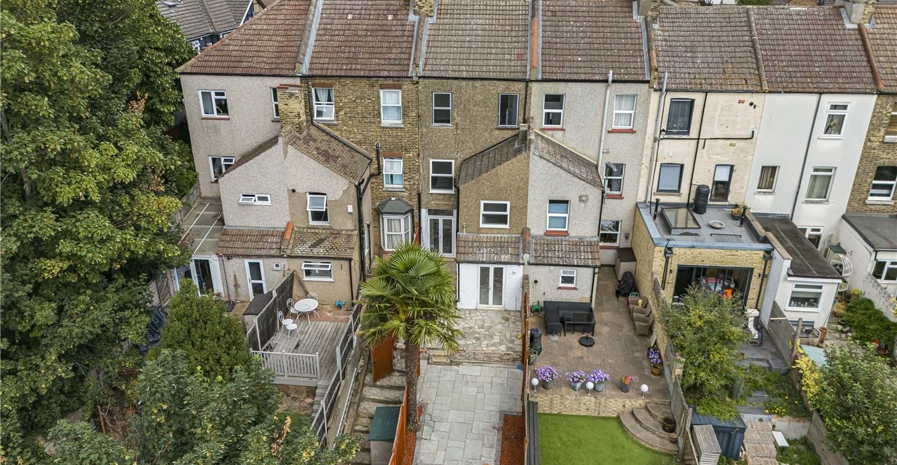 3 bedroom house for sale in Dartford | Robinson Jackson