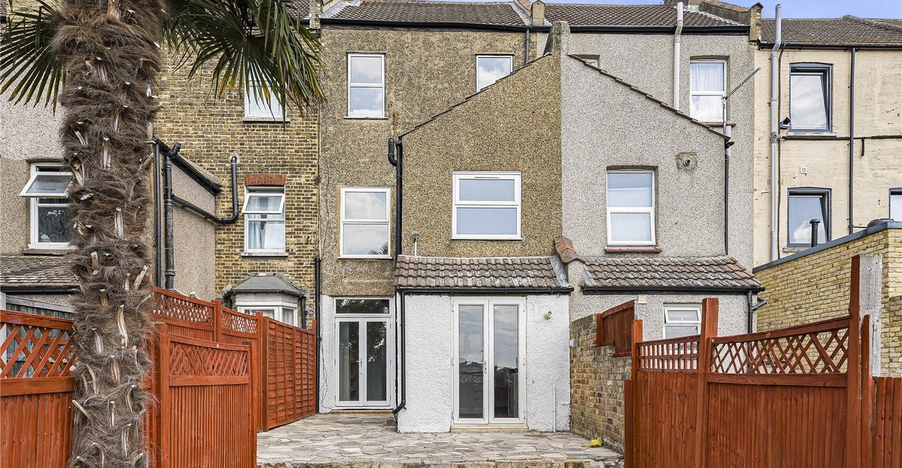 3 bedroom house for sale in Dartford | Robinson Jackson