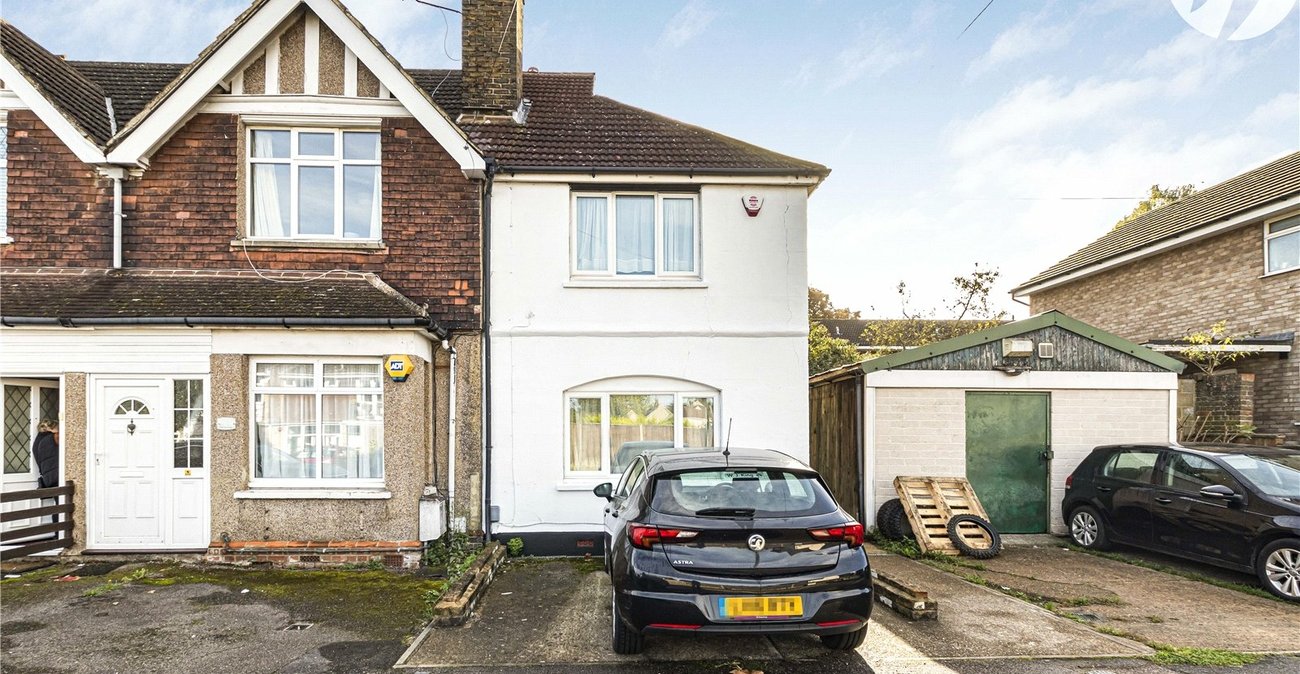 2 bedroom house for sale in Swanley | Robinson Jackson