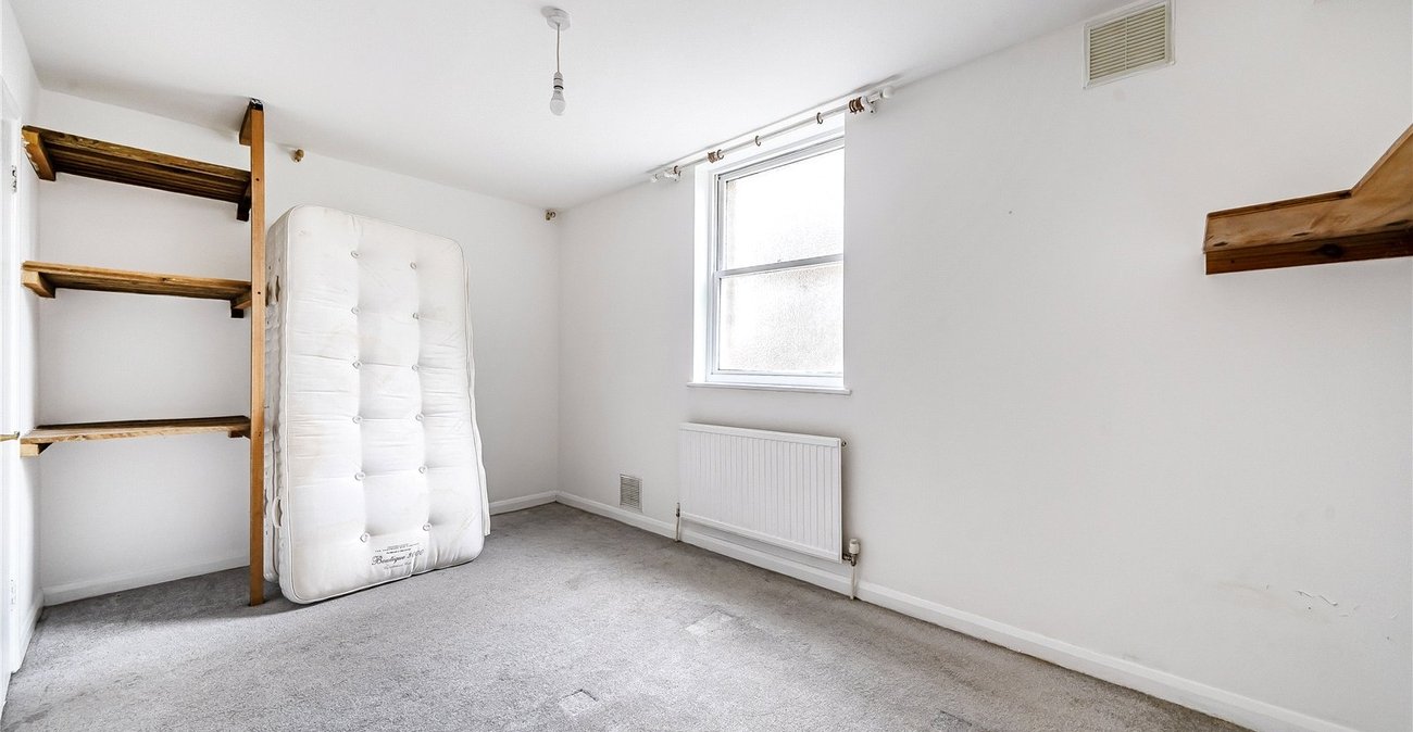 1 bedroom property for sale in Forest Hill | Robinson Jackson
