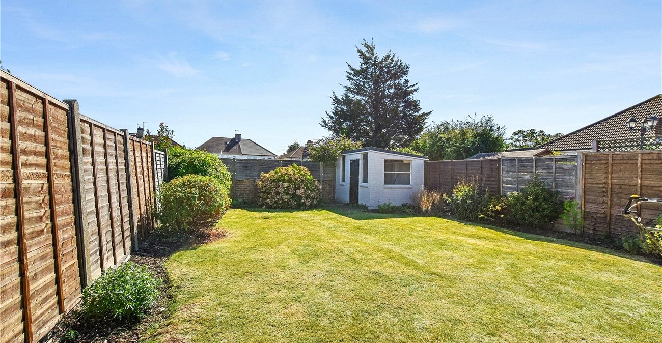 2 bedroom bungalow for sale in Bexleyheath | Robinson Jackson