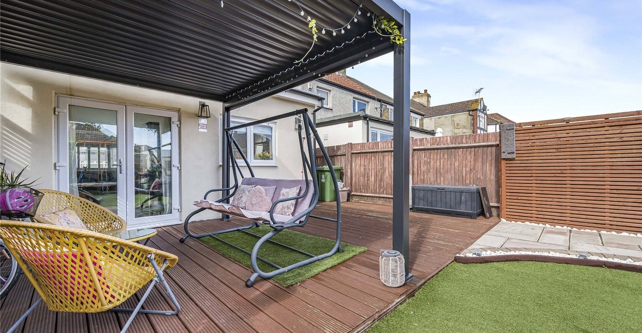 3 bedroom house for sale in Welling | Robinson Jackson