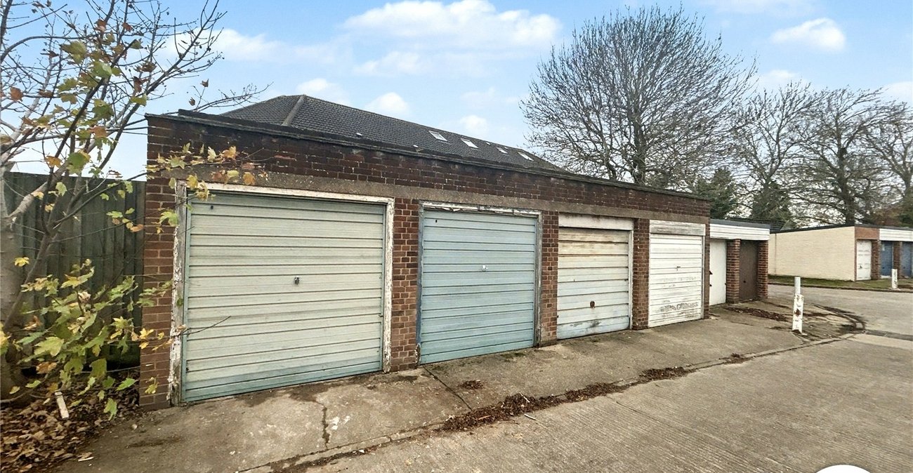 2 bedroom property to rent in Sidcup | Robinson Jackson