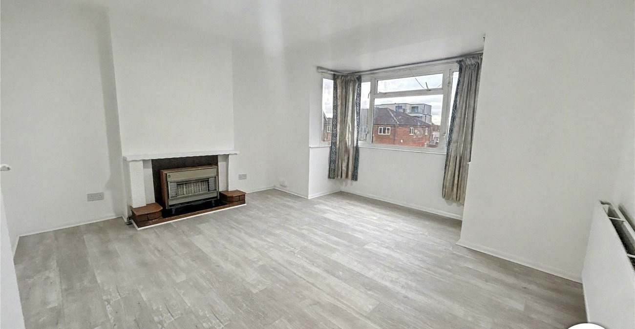 2 bedroom property to rent in Sidcup | Robinson Jackson