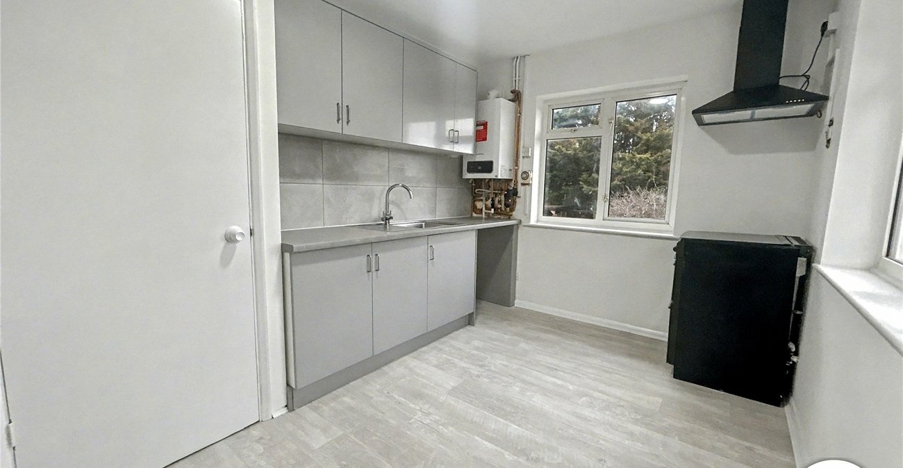 2 bedroom property to rent in Sidcup | Robinson Jackson