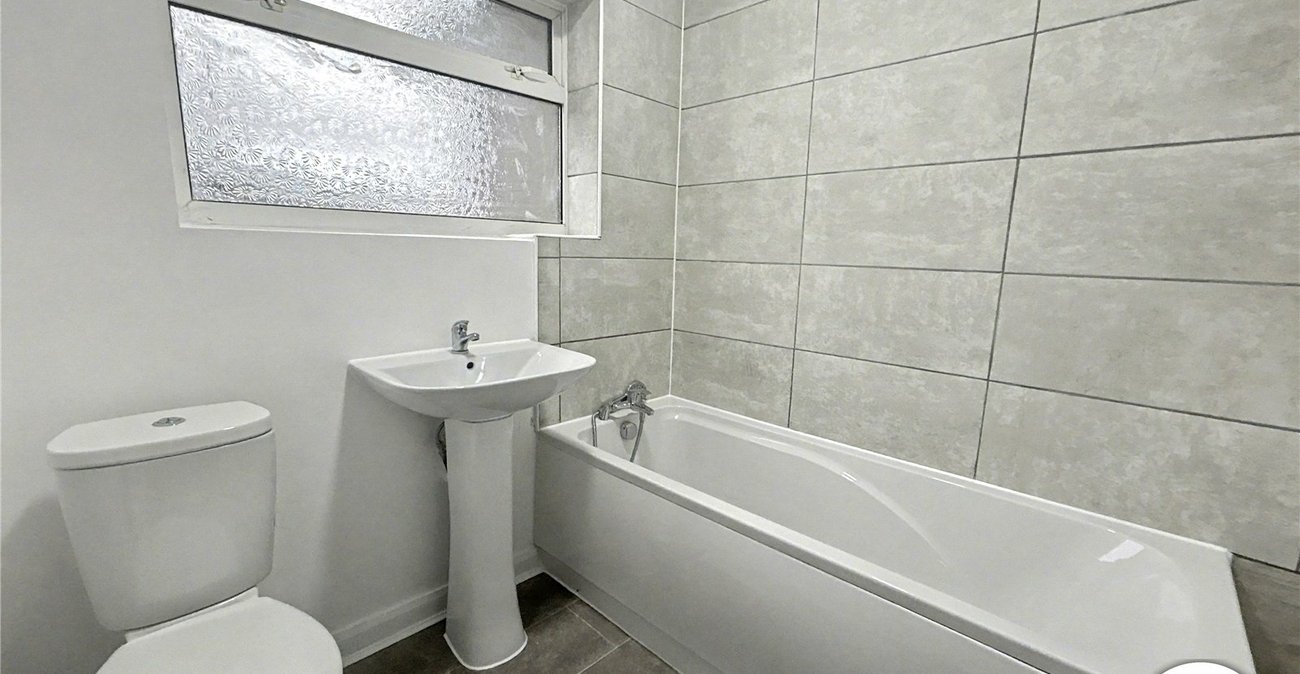 2 bedroom property to rent in Sidcup | Robinson Jackson